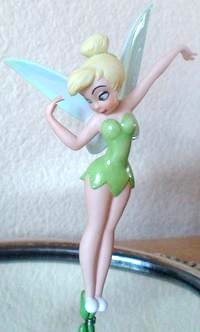 画像: WDCC・ティンカーベル・Tinker Bell Pauses To Reflect・メンバー限定フィギュアリン 